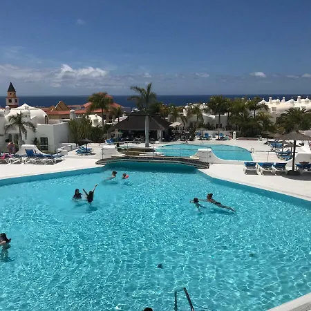 Espacios Blanco Adeje Paradise * Costa Adeje (Tenerife)